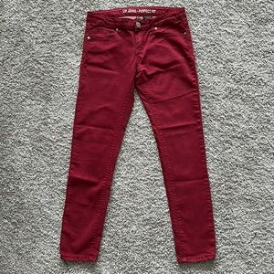 VIP skinny dark red jeans. Size 5/6. Perfect fit. Very soft and stretchy.